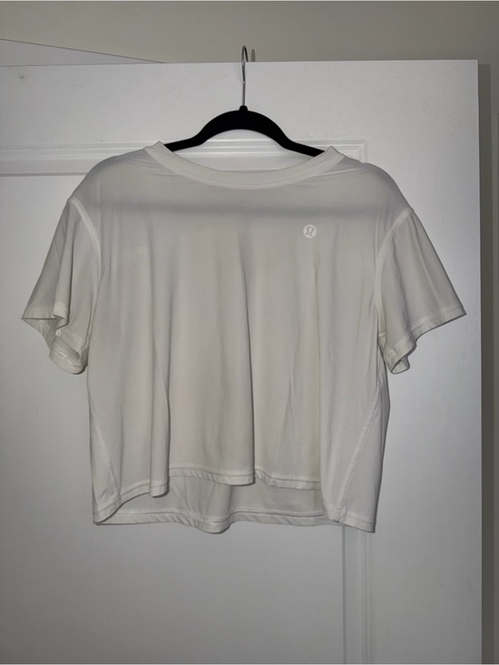 lululemon athletica Tops - lululemon athletica Women’s White Cropped Performance Tee